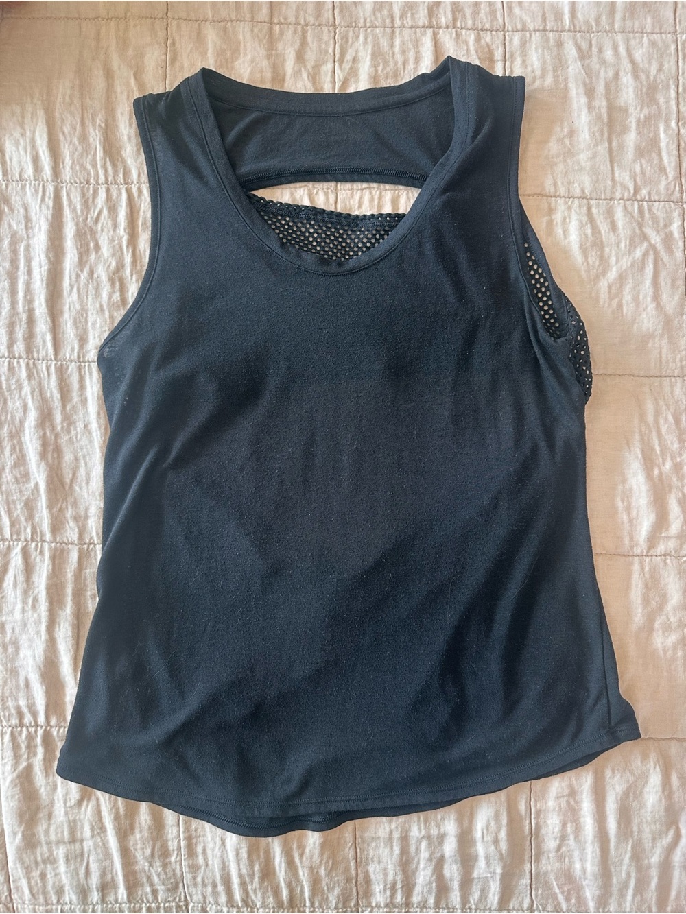 Lorna Jane Women’s Black Mesh-Back Athletic Tank Top